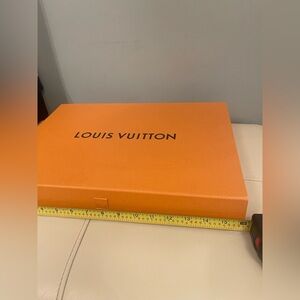 Louis Vuitton Signature Orange Cardboard Box. Authentic. Size 16x11,5x2